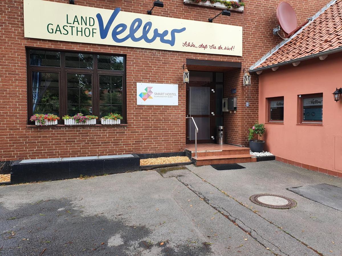 Smart Hostel By Landgasthof Velber 24H7D Seelze Exterior photo