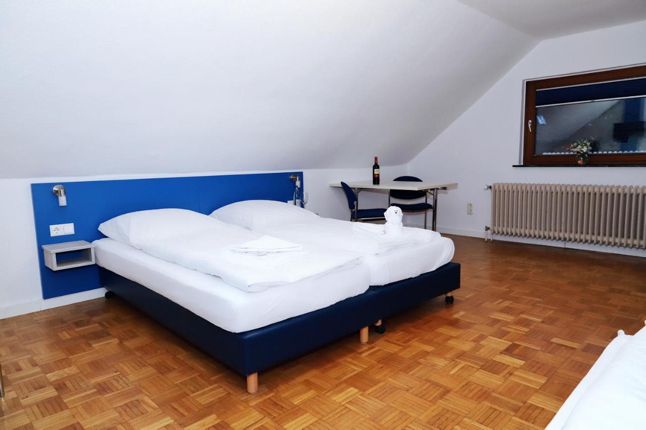 Smart Hostel By Landgasthof Velber 24H7D Seelze Exterior photo